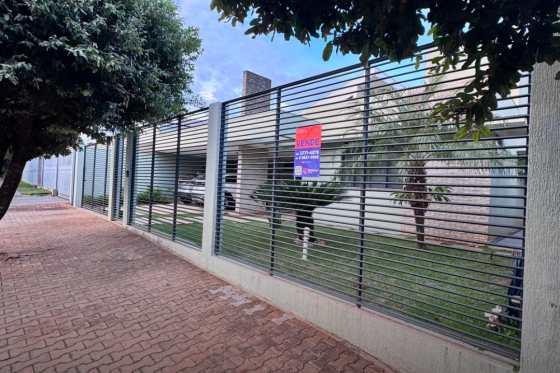Casa à venda - 230.81m² - Parque Cidade Jardim, Umuarama-PR