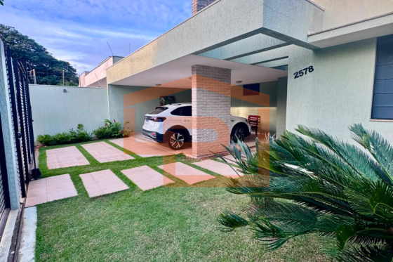 Casa à venda - 230.81m² - Parque Cidade Jardim, Umuarama-PR