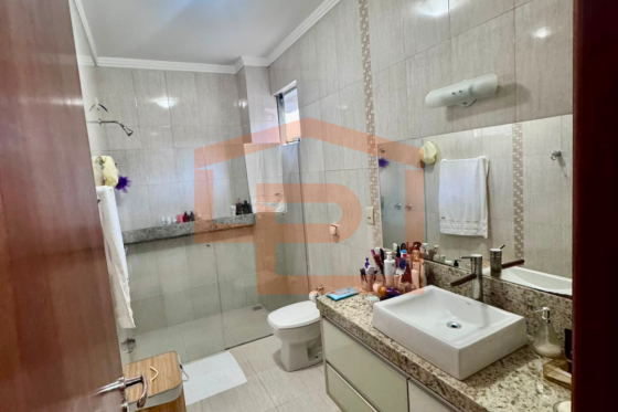 Casa à venda - 230.81m² - Parque Cidade Jardim, Umuarama-PR