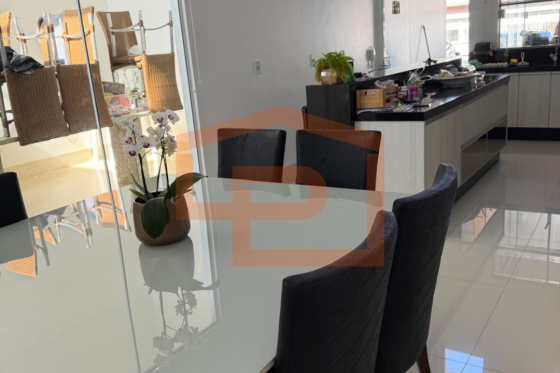 Casa à venda - 183.00m² - Zona III, Umuarama-PR