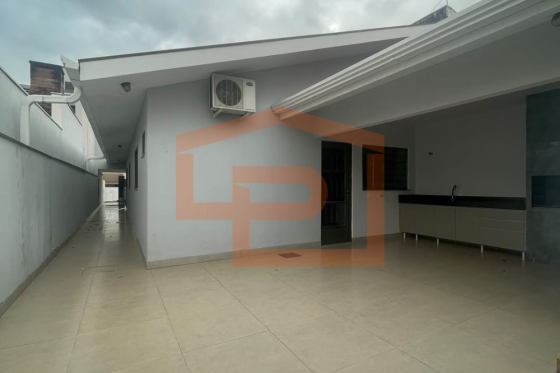 Casa para alugar - 139.65m² - Parque Cidade Jardim, Umuarama-PR
