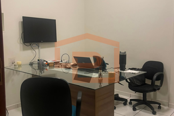 Sala Comercial para alugar - 170.00m² - Umuarama-PR