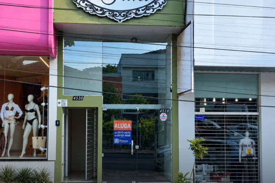 Sala Comercial para alugar - 65.00m² - Zona III, Umuarama-PR