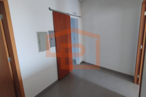 Salão Comercial para alugar - 432.00m² - Zona III, Umuarama-PR