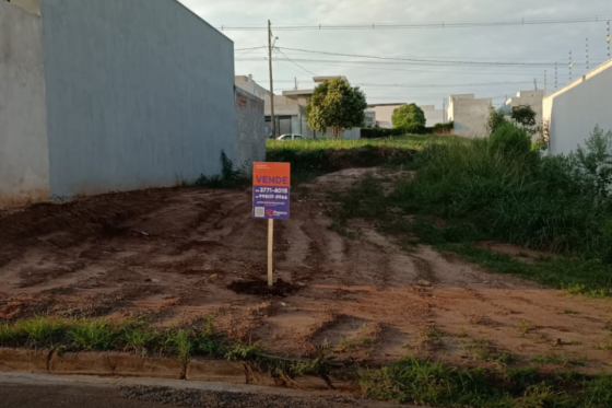 Terreno à venda - 220.00m² - Parque Residencial Metropolitano, Umuarama-PR